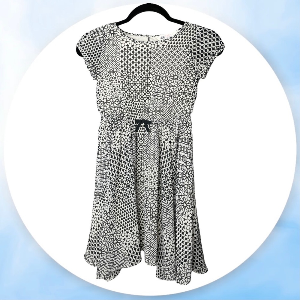 H&M Geometric Print Irregular Hem Short Sleeve Dress Size 8